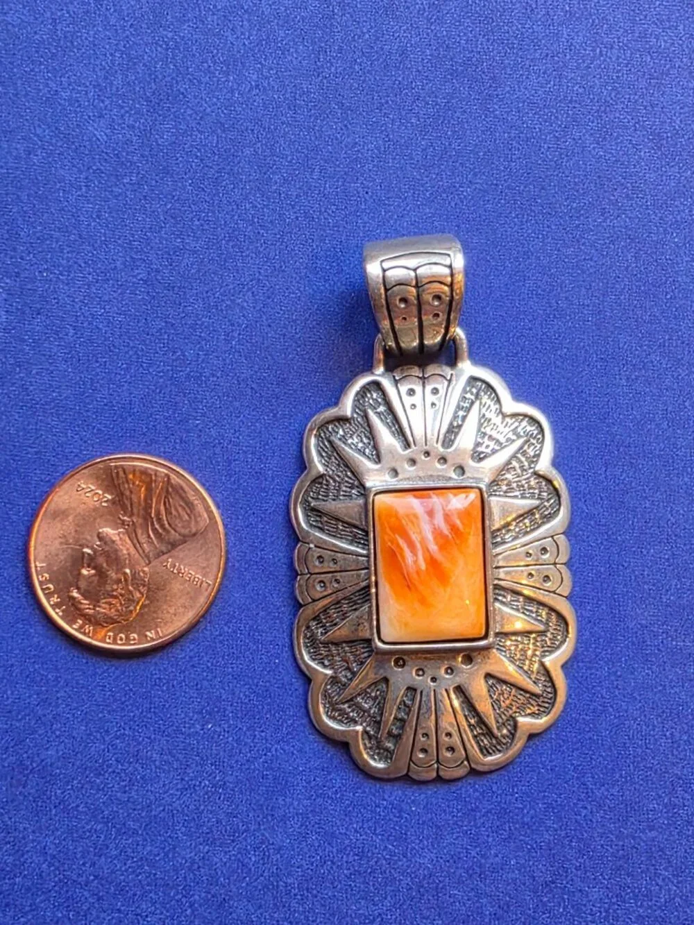 T. Singer Native American Sterling Silver and Spiny Oyster Pendant - Picture 3 of 5